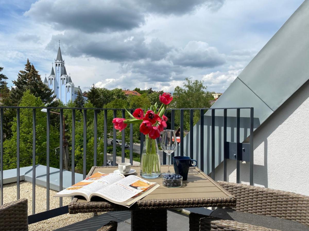 Iris Appartement In Heviz Mit Tiefgarage Und Panoramaaussicht Екстериор снимка