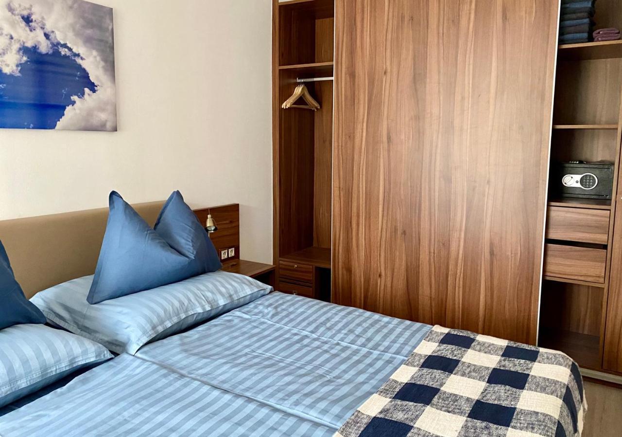 Iris Appartement In Heviz Mit Tiefgarage Und Panoramaaussicht Екстериор снимка